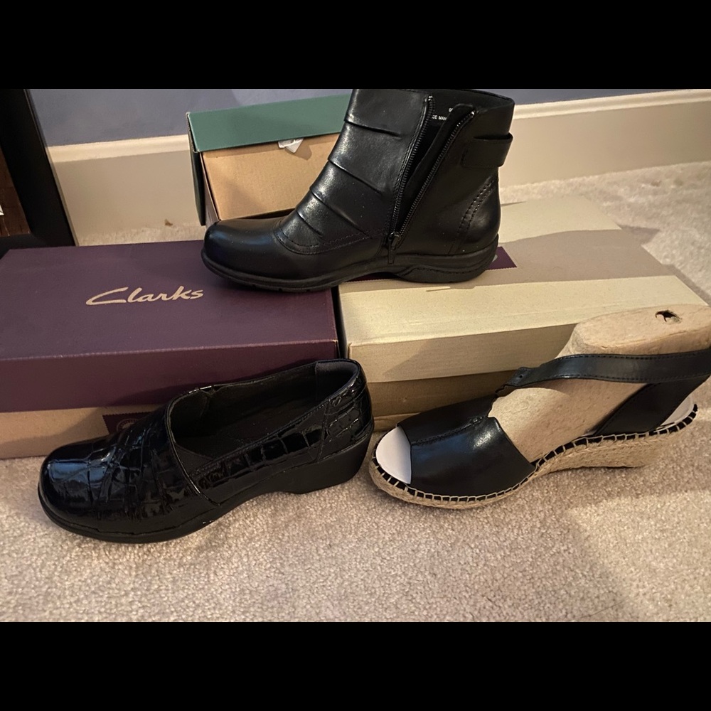 Women’s Clark shoes